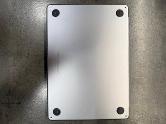 Macbook Air 13 - M3 512gb SSD, 16gb RAM - 2