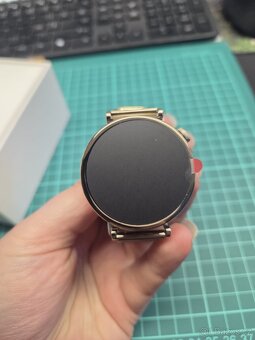 Huawei watch GT4 gold - 2