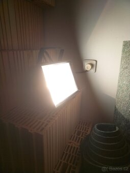 Halogenove svitidlo - 2