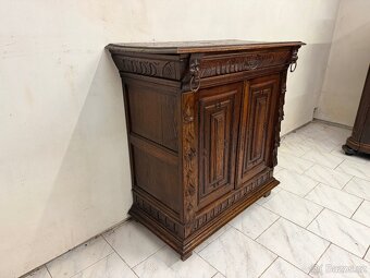 Starožitná skříň Mechelen - 2