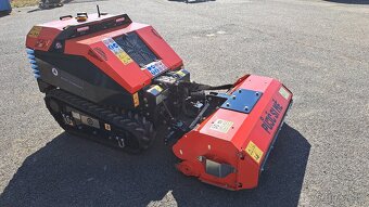 Pronájem dálkově řízeného robota ANTOLINI AV28 - 2