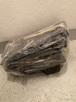 Škoda Octavia FL 1.8T airbox - REZERVACE - 2