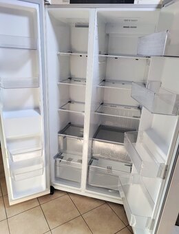 Lg americká lednice - 2