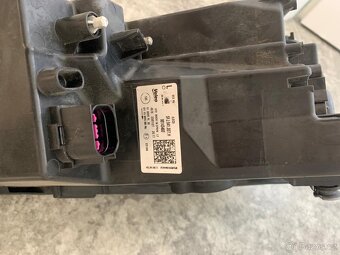 Levé světlo cupra formentor - 2