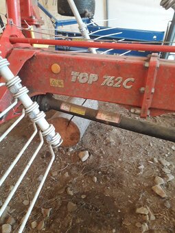 Shrnovač píce Pöttinger Top 762 C - 2