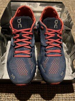 On Running Cloud X, velikost 38 - 2