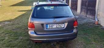 VW GOLF kombi 1,6 77kW automat - 2