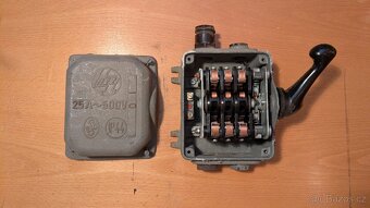Třífázový vypínač 500V 25A - 2