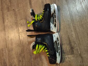 Brusle Bauer Supreme S27 12,5(EU 31,5) - 2
