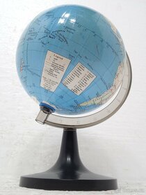 Globus - svět - zeměkoule - 2