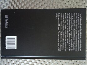 Agatha Christie - Kočka mezi holuby - 2