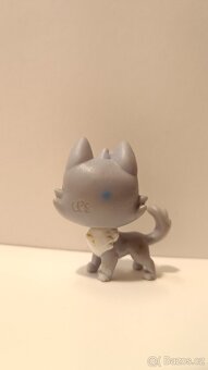 Littlest pet shop husky Mala Snowsledder #95 - 2