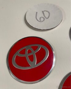 Středové pokličky samolepky alu kol TOYOTA červené 60 mm - 2