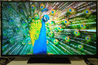 Prodam 124cm SMART WiFi 4k UHD DVB-T2 LED TV JVC LT-49VU63L. - 2