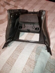 Středový panel na Fiat X1/9 - 2