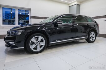 Volkswagen Passat b8 2020 2.0TSI 140kW Elegance CZ 1.maj - 2