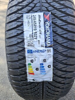 Celoroční pneu 245/45 R19 102Y - 2