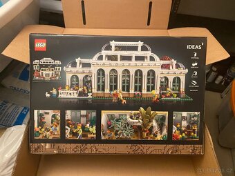 LEGO Ideas 21353 Botanická zahrada - 2