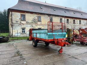 Rozmetadlo hnoje Kemper 5 t - 2