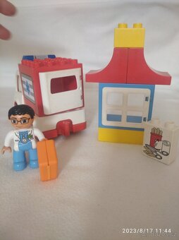 Lego Duplo 10527 sanitka, záchranka - 2