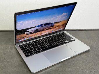 MacBook Pro 13'' 2020 / M1 / 16GB / 512GB SSD / Silver - D - 2