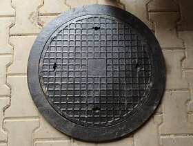 Betonové skruže, betonové poklopy a litinové poklopy - 2