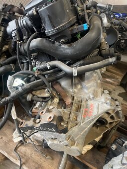 Motor s převodovkou 8HT na Peugeot 107, 1.4 HDI - 2