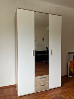 Šatní skříň YOTTA - 2