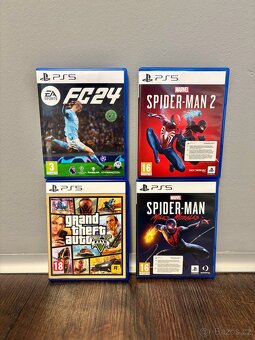 Sony Playstation 5 + 2x controller + 4 hry - 2