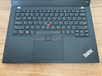 Lenovo ThinkPad X390, dotykový - 2