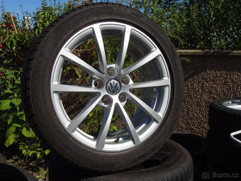 Golf/Passat/Superb/Octavia - zánovní zimní alu 17" 5x112 - 2
