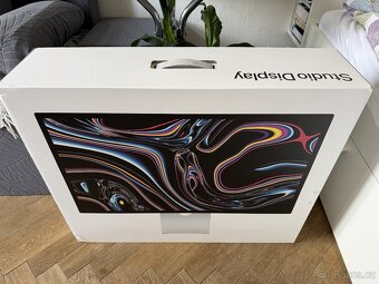 Apple Studio Display - 2