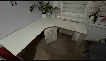 Nábytek do pokoje pro školaky - 2