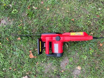 Elektrická pila Hecht 2035 - 2