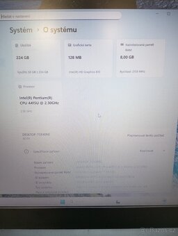 Velký notebook Lenovo IdeaPad 320-17IKB - 2