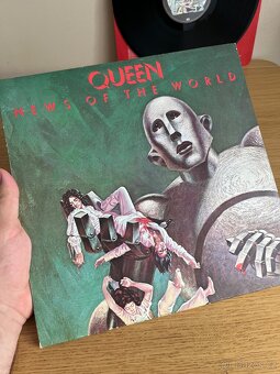 Queen – News Of The World - 2