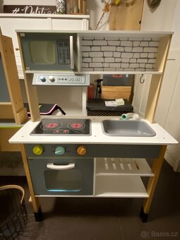 Kuchyňka + obchůdek + stůl - 2