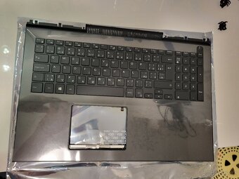 Horní díl (palmrest) na Dell Inspiron 7567 7566 - 2