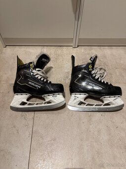 Prodám hokejové brusle Bauer M30 Supreme - 2