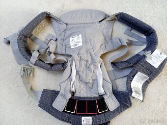Ergobaby nosítko ALL-IN-ONE - 2