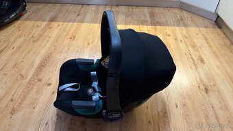 RÖMER Baby-Safe 3 + základna - 2