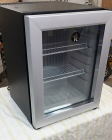 Minibar - chladnička 20L - 2