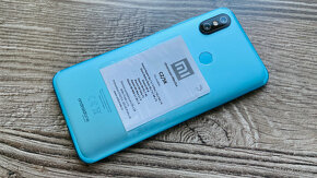 Mobilní telefon Xiaomi Mi A2 lite, 4GB/64GB - modrý/blue - 2
