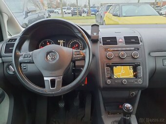 Volkswagen Touran CROSS 2.0 Tdi 103 KW r.2015 190tkmTOP STAV - 2