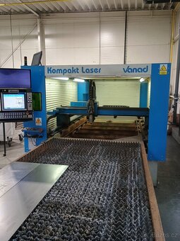 Pálící stroj CNC Vanad Compact z roku 2016 - 2