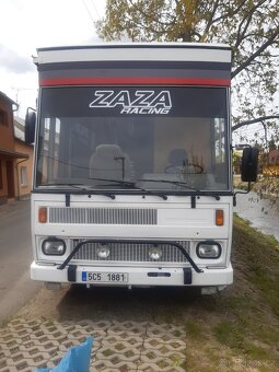 Obytný autobus Karosa special servis . - 2