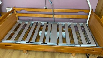 Polohovací zdravotnické lůžko Volker model 2080 - 2