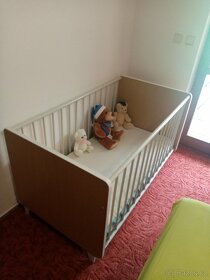 postýlka a postel - 2