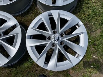 Alu original Škoda rotare r17 octavia iv - 2