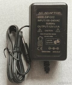 Napájecí adaptér 12V/1A - 2